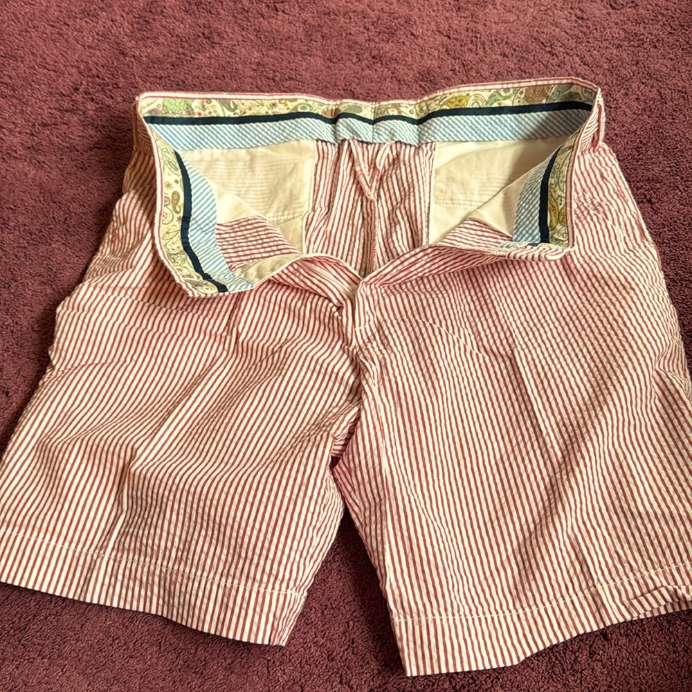 Men’s  red/white seersucker shorts- 38
